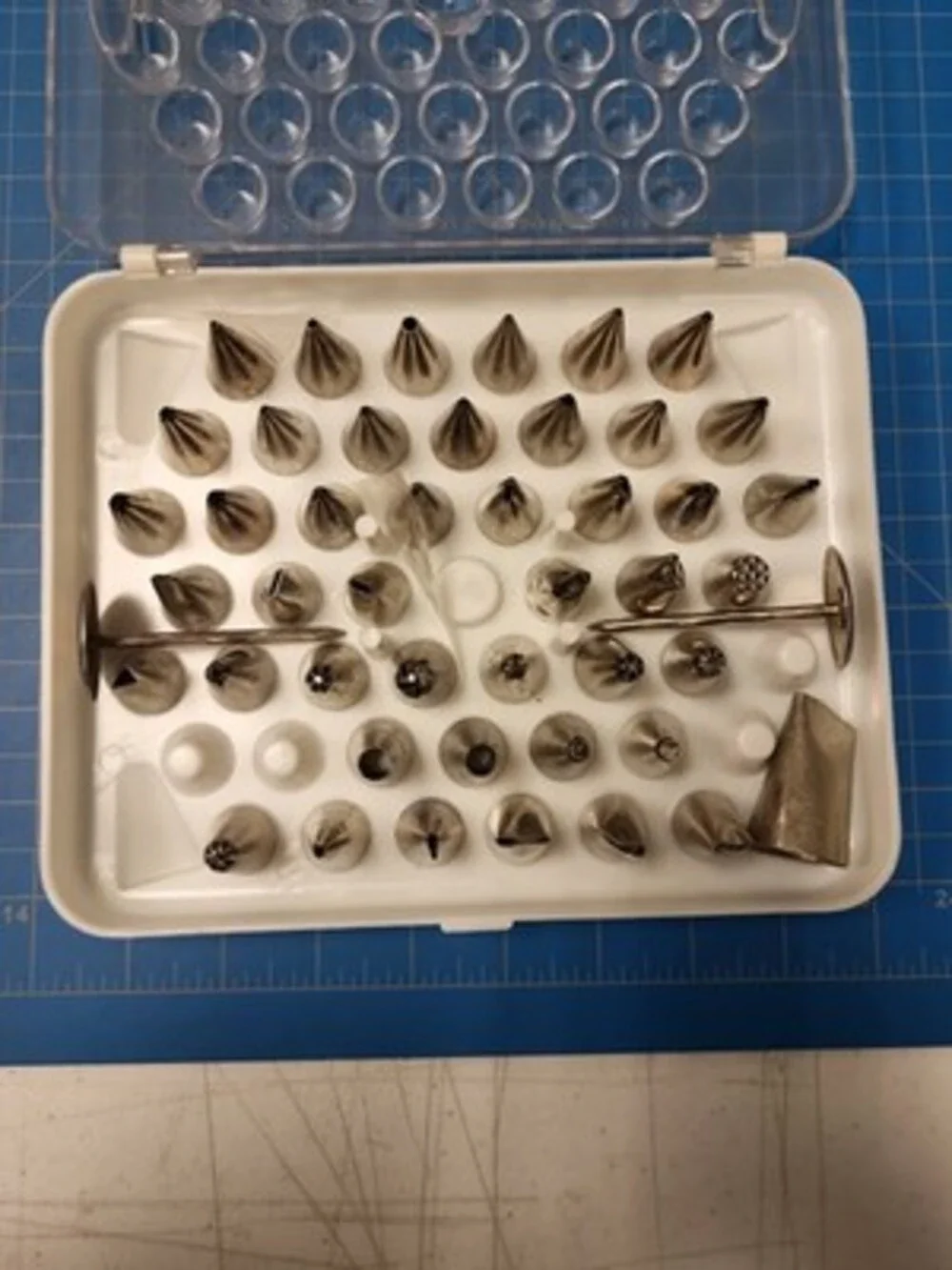Cake Decorating Tips Set Piping Nozzles Icing Flower Pastry Tools Kit Supplies